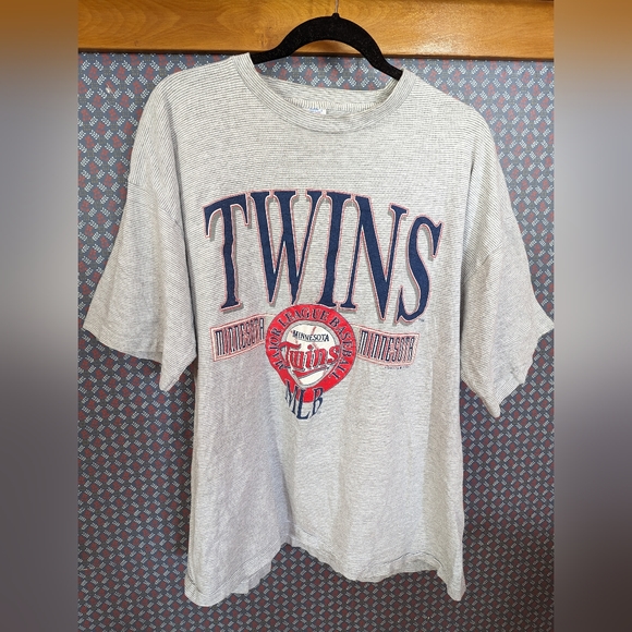 Vintage 1994 Minnesota Twins Shirt - Picture 1 of 6